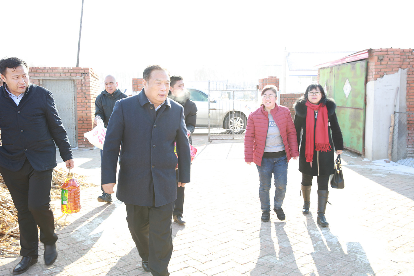 遼寧鑫豐礦業(yè)集團(tuán)黨支部、工會(huì)春節(jié)前夕走訪慰問(wèn)