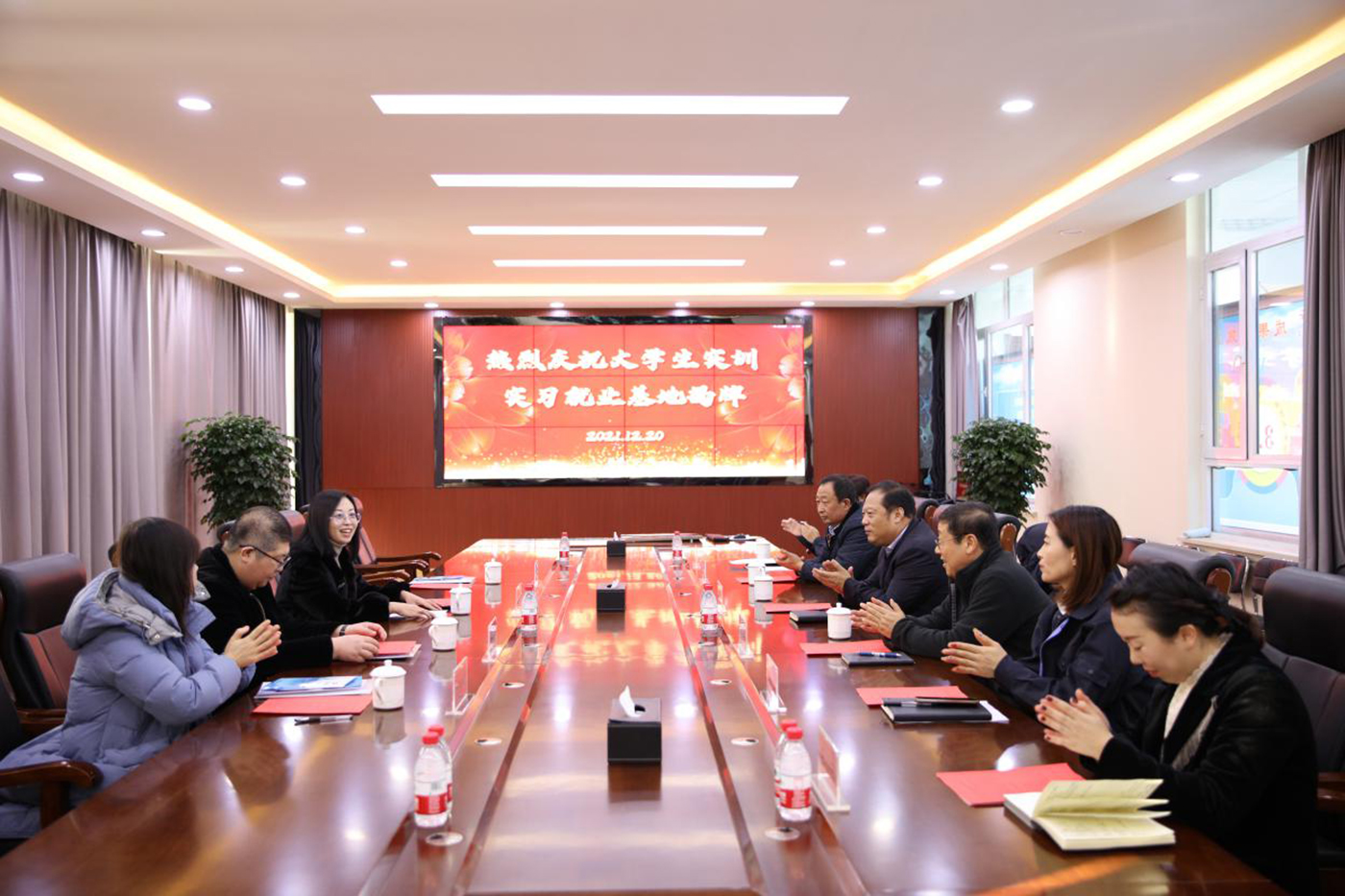 調(diào)兵山市人民政府與鐵嶺師范高等專科學(xué)校校地合作“大學(xué)生實訓(xùn)實習(xí)就業(yè)基地”揭牌儀式